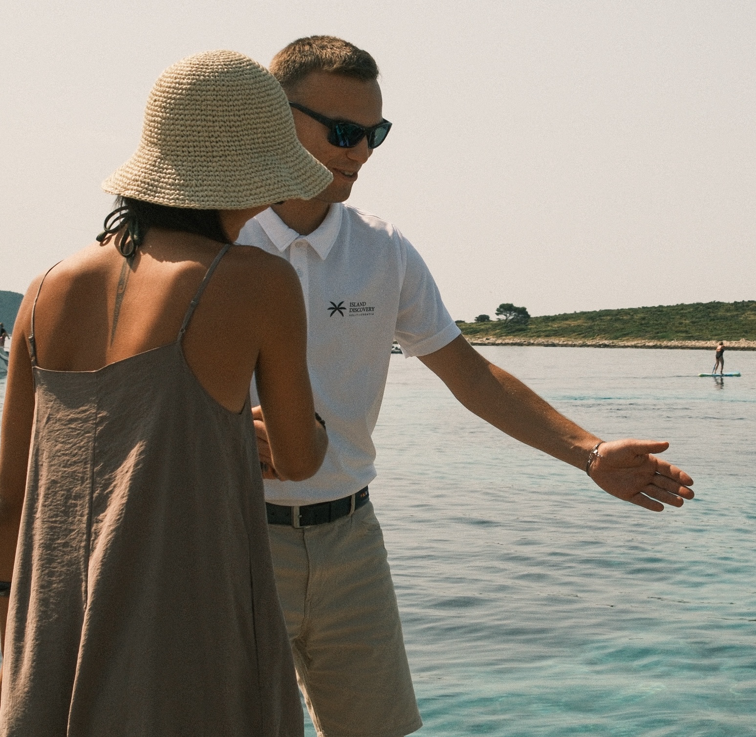 skipper welcomes guest at blue lagoon