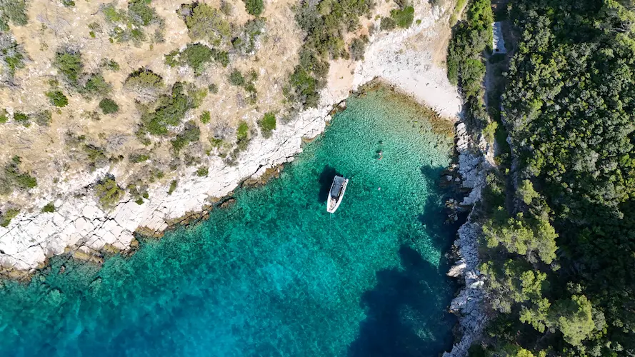 brig eagle 8 in secluded bay