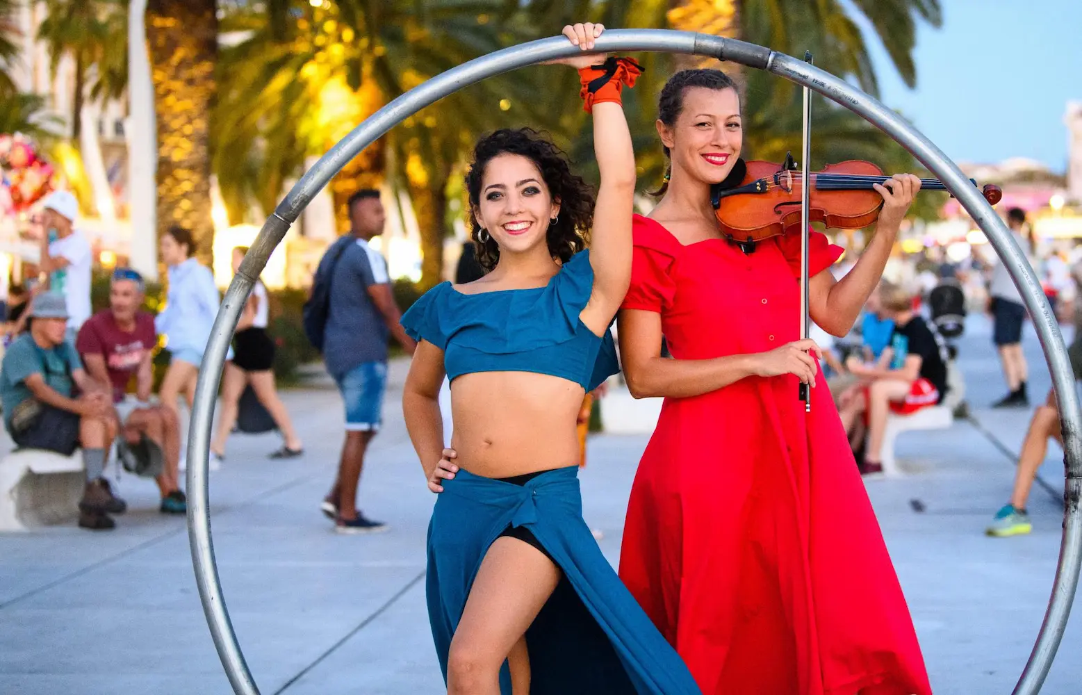 kolo-violin-maria-lopez-street-performance